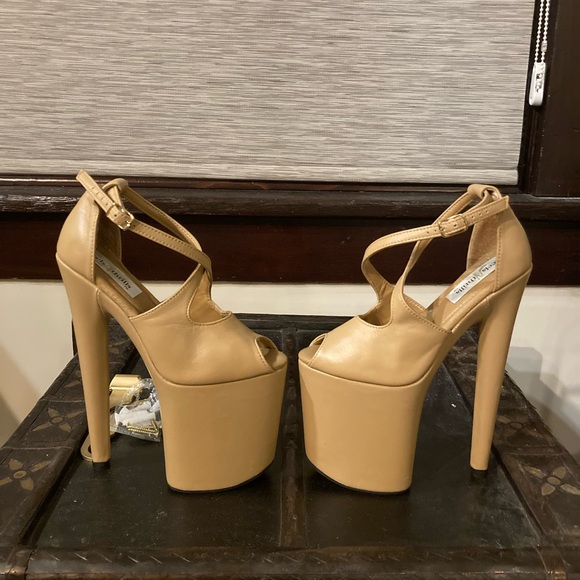 Heels nThrills genuine leather pole dancing heels - Picture 2 of 4